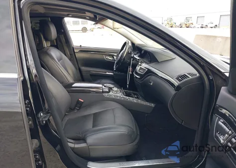 2011 Mercedes-Benz S 400 Hybrid z USA, uszkodzony, nr VIN WDDNG9FB2BA385532